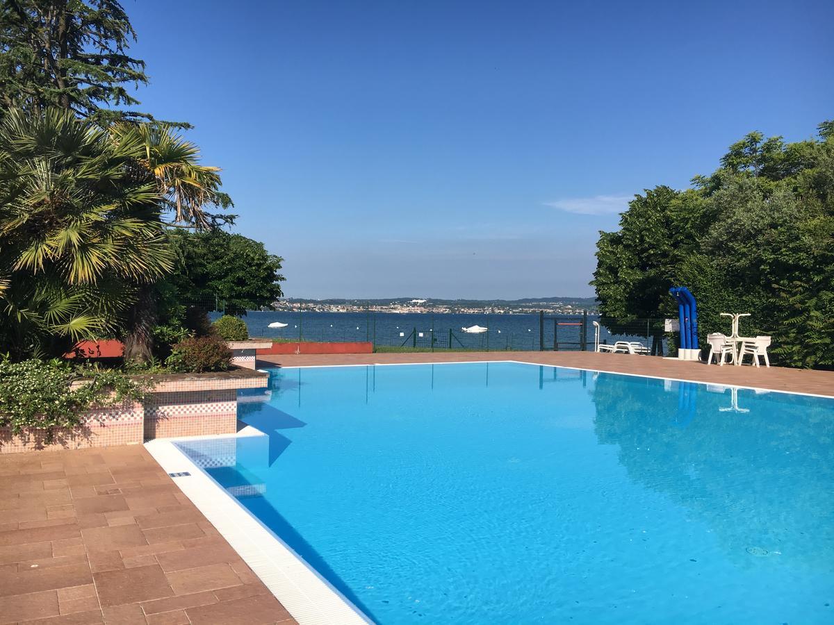 Holiday Sirmione Apartments Extérieur photo