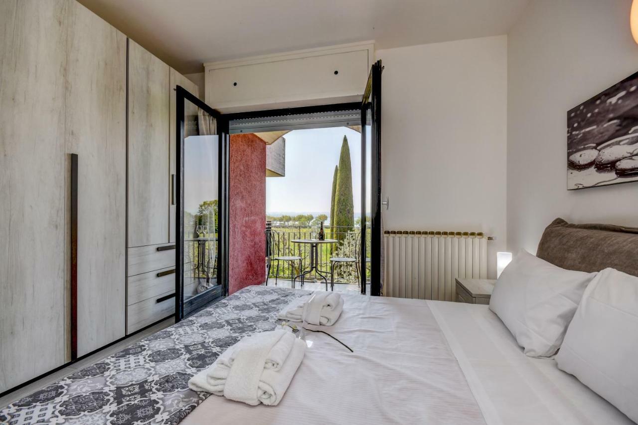 Holiday Sirmione Apartments Extérieur photo